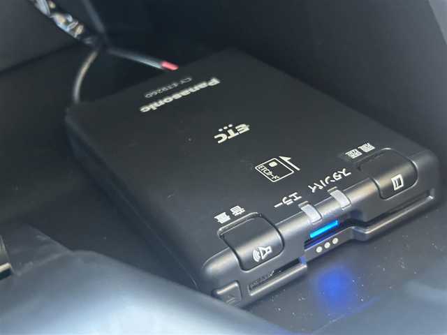 ホンダ Ｎ ＢＯＸ SSパッケージ 大阪府 2015(平27)年 5.7万km プレミアムホワイトパール ナビ　/Ｂｌｕｅｔｏｏｔｈ　/地デジ　/バックカメラ　/両側パワースライドドア　/衝突軽減ブレーキ　/ＥＴＣ　/スマートキー