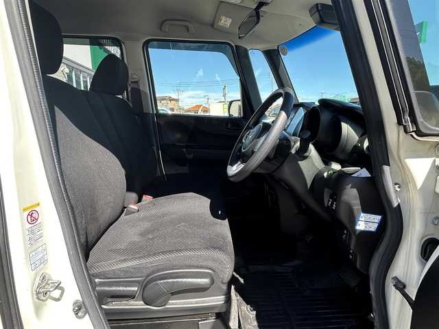 ホンダ Ｎ ＢＯＸ SSパッケージ 大阪府 2015(平27)年 5.7万km プレミアムホワイトパール ナビ　/Ｂｌｕｅｔｏｏｔｈ　/地デジ　/バックカメラ　/両側パワースライドドア　/衝突軽減ブレーキ　/ＥＴＣ　/スマートキー