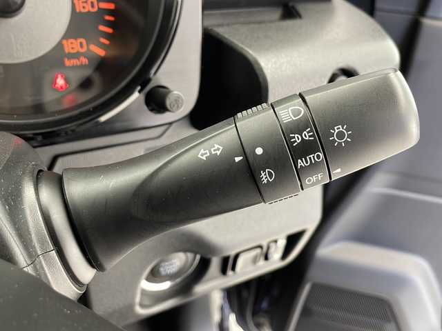 スズキ ジムニー シエラ JC 千葉県 2019(平31)年 5.1万km ブルーイッシュブラックパール3 純正SDナビ/(AM/FM/CD/DVD/SD/Bluetooth/USB/iPod)/バックカメラ/ドライブレコーダー(前方のみ)/衝突被害軽減システム/レーンキープアシスト/クルーズコントロール/ダウンヒルアシストコントロール/LEDヘッドライト/ステアリングスイッチ/シートヒーター(D＋N席)/ヒーテッドミラー/フォグランプ/純正15インチアルミホイール/純正フロアマット/オートライト/電動格納ウィンカーミラー/革巻きステアリングホイール/プッシュスタート/横滑り防止装置/エアバッグ(W+サイド+カーテン)