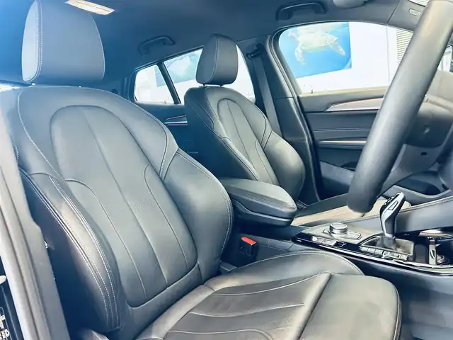 ＢＭＷ Ｘ２ sDrive18i MスポーツX 大阪府 2020(令2)年 1.2万km サファイアブラックP インテリジェントセーフティ/HUD/ACC/黒革/パワーシート/Dシートメモリ/シートヒーター/純正ナビ/バックカメラ/電動リアゲート/クリアランスソナー/純正19インチAW/LEDヘッドライト