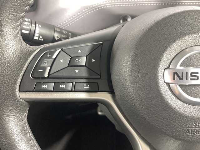 日産 セレナ e－パワー ハイウェイスター V 広島県 2021(令3)年 7.2万km ダイヤモンドブラック 純正10インチナビ/（Bluetooth/SD/CD/DVD/USB/フルセグTV)/アランドビューモニター/ビルドインETC2.0/前方ドライブレコーダー/両側パワースライドドア/日産プロパイロット/アダプティブクルーズコントロール/ブラインドスポットモニター/LEDヘッドライト/オートマチックハイビーム/フォグランプ/純正15インチアルミホイール/純正フロアマット/純正ドアバイザー/横滑り防止装置/衝突被害軽減ブレーキ/レーンキープアシスト/電動格納ミラー/プッシュスタート/スマートキー/スペアキー