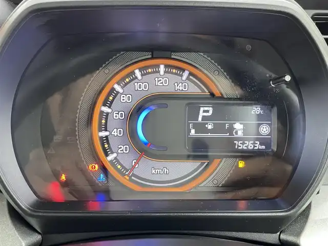 スズキ スペーシア ギア HYBRID XZターボ 大分県 2019(平31)年 7.6万km アクティブイエロー/ガンメタリック2トーン ルーフレール/衝突軽減ブレーキ/車線逸脱警報/クリアランスソナー/ストラーダナビ/・CN-RX05WD/・フルセグ/・DVD再生/・CD再生/・Blu-ray/・Bluetooth接続/・HDMI/バックカメラ/KENWOODドライブレコーダー/・DRV-320/クルーズコントロール/ETC/両側パワースライドドア/前席シートヒーター/本革巻きステアリング/パドルシフト/アイドリングストップ/リアロールサンシェード/サーキュレーター/パーソナルテーブル/オートライト/フォグライト/ウインカーミラー/純正フロアマット/ドアバイザー/プッシュスタート/スマートキー×2/取扱説明書/新車保証書