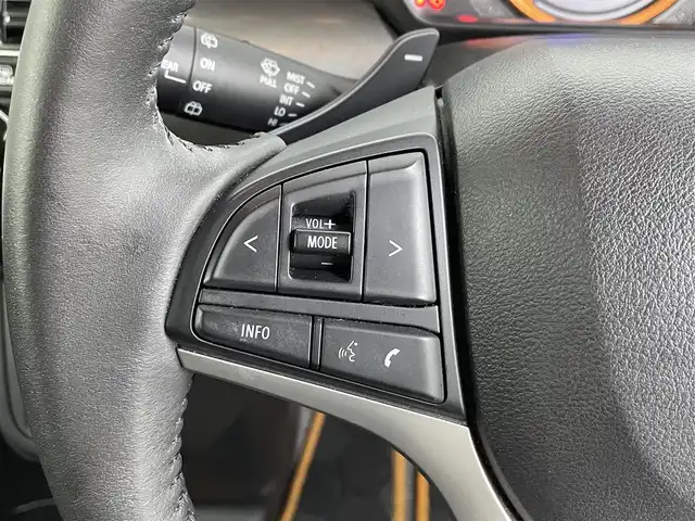 スズキ スペーシア ギア HYBRID XZターボ 大分県 2019(平31)年 7.6万km アクティブイエロー/ガンメタリック2トーン ルーフレール/衝突軽減ブレーキ/車線逸脱警報/クリアランスソナー/ストラーダナビ/・CN-RX05WD/・フルセグ/・DVD再生/・CD再生/・Blu-ray/・Bluetooth接続/・HDMI/バックカメラ/KENWOODドライブレコーダー/・DRV-320/クルーズコントロール/ETC/両側パワースライドドア/前席シートヒーター/本革巻きステアリング/パドルシフト/アイドリングストップ/リアロールサンシェード/サーキュレーター/パーソナルテーブル/オートライト/フォグライト/ウインカーミラー/純正フロアマット/ドアバイザー/プッシュスタート/スマートキー×2/取扱説明書/新車保証書