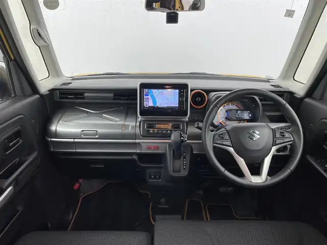 スズキ スペーシア ギア HYBRID XZターボ 大分県 2019(平31)年 7.6万km アクティブイエロー/ガンメタリック2トーン ルーフレール/衝突軽減ブレーキ/車線逸脱警報/クリアランスソナー/ストラーダナビ/・CN-RX05WD/・フルセグ/・DVD再生/・CD再生/・Blu-ray/・Bluetooth接続/・HDMI/バックカメラ/KENWOODドライブレコーダー/・DRV-320/クルーズコントロール/ETC/両側パワースライドドア/前席シートヒーター/本革巻きステアリング/パドルシフト/アイドリングストップ/リアロールサンシェード/サーキュレーター/パーソナルテーブル/オートライト/フォグライト/ウインカーミラー/純正フロアマット/ドアバイザー/プッシュスタート/スマートキー×2/取扱説明書/新車保証書