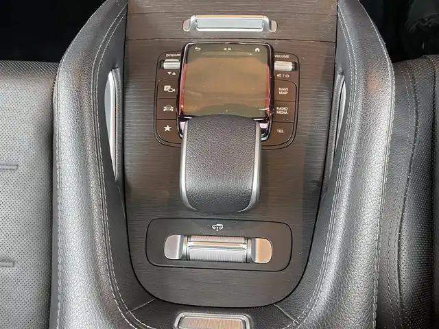 メルセデス・ベンツ ＧＬＥ４００ｄ 4MATIC スポーツ 鹿児島県 2022(令4)年 5.4万km オブシディアンブラック 〇純正ナビ/〇フルセグTV/〇ETC/〇ワンオーナー/〇オークション初出品/〇ユーザー買取車/〇オプシディアンブラック/〇パラノミックスライディングレーフ/〇純正ドライブレコーダー/〇スペアキー/〇アクティブディスタンスアシストディストロニック/〇アクティブブレーキアシスト/〇PRE-SAFE/〇PRE-SAFEプラス/〇PRE-SAFEサウンド/〇緊急回避補助システム/〇渋滞時緊急ブレーキ機能/〇アクティブブラインドスポットアシスト/〇アクティブレーンキーピングアシスト/〇アクティブレーンチェンジアシスト/〇アクティブステアリングアシスト/〇アクティブエマージェンシーストップアシスト/〇トラフィックサインアシスト/〇ディンプル革巻きスポーツステアリングホイール/〇パドルシフト/〇革シート/〇シートヒーター/〇シートベンチレーター/〇パワーバックドア/〇フットトランクオープナー/〇キーレスゴー/〇禁煙車