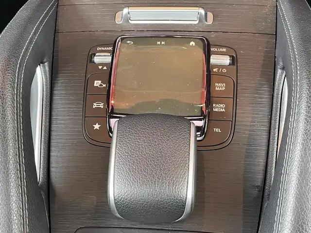 メルセデス・ベンツ ＧＬＥ４００ｄ 4MATIC スポーツ 鹿児島県 2022(令4)年 5.4万km オブシディアンブラック 〇純正ナビ/〇フルセグTV/〇ETC/〇ワンオーナー/〇オークション初出品/〇ユーザー買取車/〇オプシディアンブラック/〇パラノミックスライディングレーフ/〇純正ドライブレコーダー/〇スペアキー/〇アクティブディスタンスアシストディストロニック/〇アクティブブレーキアシスト/〇PRE-SAFE/〇PRE-SAFEプラス/〇PRE-SAFEサウンド/〇緊急回避補助システム/〇渋滞時緊急ブレーキ機能/〇アクティブブラインドスポットアシスト/〇アクティブレーンキーピングアシスト/〇アクティブレーンチェンジアシスト/〇アクティブステアリングアシスト/〇アクティブエマージェンシーストップアシスト/〇トラフィックサインアシスト/〇ディンプル革巻きスポーツステアリングホイール/〇パドルシフト/〇革シート/〇シートヒーター/〇シートベンチレーター/〇パワーバックドア/〇フットトランクオープナー/〇キーレスゴー/〇禁煙車