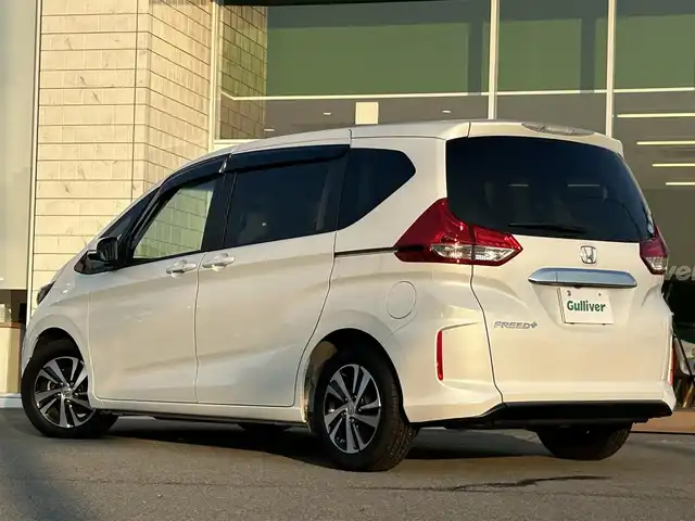 ホンダ フリード＋ G ホンダセンシング 兵庫県 2019(令1)年 2.7万km ホワイトオーキッドパール 純正9インチナビ/BTオーディオ/フルセグTV/横滑り防止装置/レーンキープアシスト/衝突被害軽減システム/バックカメラ/ビルトインETC/ドライブレコーダー/純正フロアマット/純正15インチアルミホイール/LEDオートライト/スペアキー