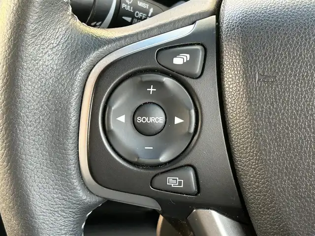 ホンダ フリード＋ G ホンダセンシング 兵庫県 2019(令1)年 2.7万km ホワイトオーキッドパール 純正9インチナビ/BTオーディオ/フルセグTV/横滑り防止装置/レーンキープアシスト/衝突被害軽減システム/バックカメラ/ビルトインETC/ドライブレコーダー/純正フロアマット/純正15インチアルミホイール/LEDオートライト/スペアキー