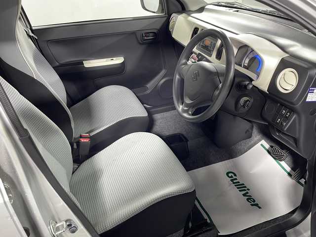 スズキ アルト L 沖縄県 2018(平30)年 4.4万km シルキーシルバーメタリック 禁煙車/衝突被害軽減ブレーキ/純正オーディオ/AM/FM/CD/AUX/パワーウィンドウ/アイドリングストップ/シートヒーターD席/純正ドアバイザー/ABS/横滑り防止装置