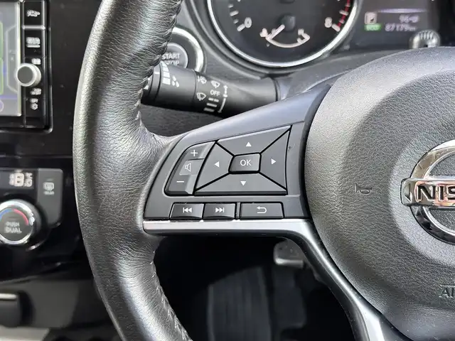 日産 エクストレイル 20Xi 宮城県 2018(平30)年 8.8万km ブリリアントホワイトパール プロパイロット/車線逸脱防止支援システム/後側方車両検知警報/後退時車両検知警報/インテリジェントエマージェンシーブレーキ/インテリジェントアラウンドビューモニター/インテリジェントルームミラー/４×４i【２WD切替可】/純正ナビ/フルセグTV/Bluetooth/CD/DVD/SD/AUX/純正ドライブレコーダー(ナビ連動)/パワーバックドア/カプロンシート/ステアリングスイッチ/電動パーキングブレーキ/ブレーキホール/LEDヘッドライト/フォグランプ/オートライト/ハイビームアシスト/ウインカーミラー/純正18インチAW/保証書/スペアキー×１
