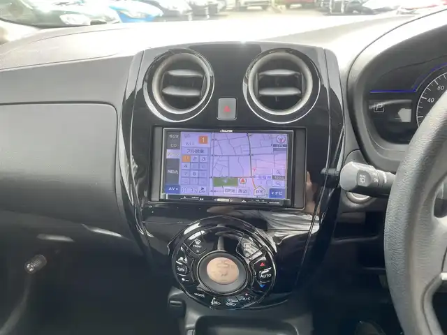 日産 ノート e－パワー X 島根県 2019(平31)年 5.3万km ブリリアントホワイトパール 社外SDナビ　/ワンセグTV　/バックカメラ　/ETC /前後ドライブレコーダー　/衝突軽減システム　/レーンキープアシスト　/前後コーナーセンサー　/オートハイビーム　/オートライト/スマートキー/プッシュスタート/純正フロアマット
