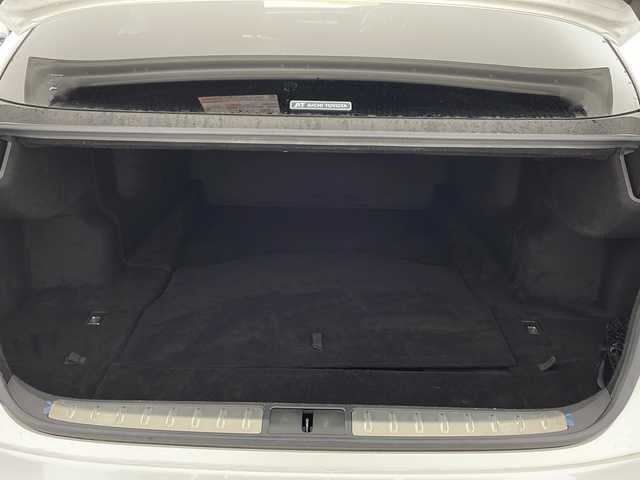 レクサス ＬＳ 500 Iパッケージ 兵庫県 2018(平30)年 5.5万km ソニッククォーツ ・純正ナビ/Bluetooth/CD/DVD/SD/USB/TV/・パノラミックビューモニター/・レクサスセーフティシステム/・プリクラッシュセーフティ/・交差点衝突回避支援/・緊急時操舵支援/・低速時加速抑制/・フロントクロストラフィックアラート/・レーンディバーチャーアラート/・レーントレーシングアシスト/・レーンチェンジアシスト/・アダプティブクルーズコントロール/・ロードサインアシスト/・発進遅れ告知機能/・ドライバー異常時対応システム/・プロアクティブドライビングアシスト/・ブラインドスポットモニター/・革巻きステアリング/・ステアリングスイッチ/・ステアリングヒーター/・パドルシフト/・MTモード付AT/・ヘッドアップディスプレイ/・パワーバックドア/・電子パーキングブレーキ/・オートブレーキ/・革シート/・前席パワーシート（メモリー付き）/・前席シートヒーター/・前席エアシート/・純正フロアマット/・LEDヘッドライト/・純正19インチアルミホイール/・前方ドライブレコーダー/・ビルトインETC2.0/・スマートキー/・スペアキー/・取扱説明書/・保証書