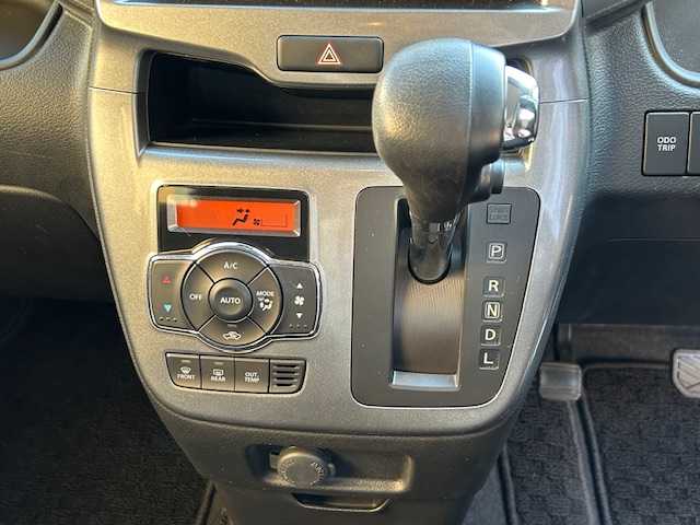 スズキ ソリオ HV MX 東京都 2019(平31)年 1.5万km ネオンブルーM ワンオーナー/純正ナビ/(Bluetooth・フルセグ・DVD・CD・SD・USB・AM・FM)/レーダークルーズコントロール/片側パワースライドドア/衝突軽減ブレーキ/車線逸脱抑制機能/シートヒーター/ETC/ドアバイザー/純正フロアマット/アイドリングストップ/取扱説明書/保証書/記録簿