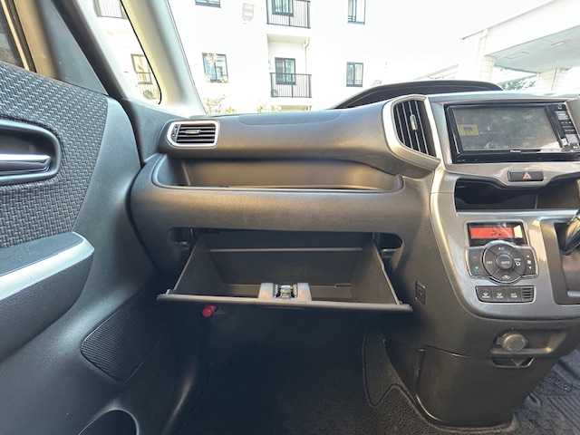 スズキ ソリオ HV MX 東京都 2019(平31)年 1.5万km ネオンブルーM ワンオーナー/純正ナビ/(Bluetooth・フルセグ・DVD・CD・SD・USB・AM・FM)/レーダークルーズコントロール/片側パワースライドドア/衝突軽減ブレーキ/車線逸脱抑制機能/シートヒーター/ETC/ドアバイザー/純正フロアマット/アイドリングストップ/取扱説明書/保証書/記録簿