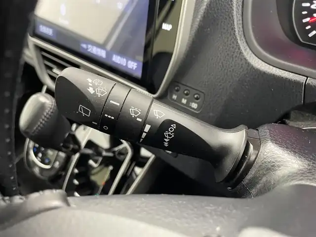 トヨタ ヴォクシー ZS 煌Ⅱ 埼玉県 2019(令1)年 5.6万km ホワイトパールクリスタルシャイン モデリスタエアロ＆AW/Toyota Safety SenseC/　PCS（プリクラッシュセーフティ）/　LDA（車線逸脱警報）/　オートマチックハイビーム/　先行車発進告知機能/純正10インチT-Connectナビ（NSZN-Z68T）/　DTV CD DVD BT/両側パワースライドドア/バックカメラ/TVキャンセラー/クリアランスソナー/クルーズコントロール/前後ドライブレコーダー/ビルトインETC/エンジンスタートボタン/スマートキー/純正LEDヘッドライト/社外フロアマット