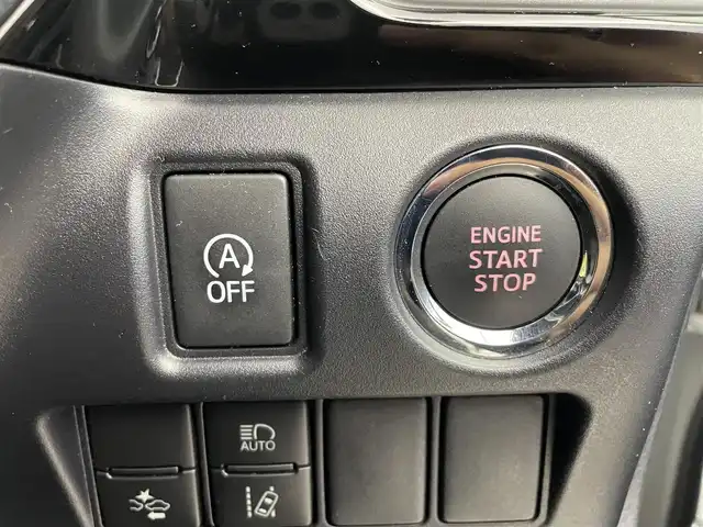 トヨタ ヴォクシー ZS 煌Ⅱ 埼玉県 2019(令1)年 5.6万km ホワイトパールクリスタルシャイン モデリスタエアロ＆AW/Toyota Safety SenseC/　PCS（プリクラッシュセーフティ）/　LDA（車線逸脱警報）/　オートマチックハイビーム/　先行車発進告知機能/純正10インチT-Connectナビ（NSZN-Z68T）/　DTV CD DVD BT/両側パワースライドドア/バックカメラ/TVキャンセラー/クリアランスソナー/クルーズコントロール/前後ドライブレコーダー/ビルトインETC/エンジンスタートボタン/スマートキー/純正LEDヘッドライト/社外フロアマット