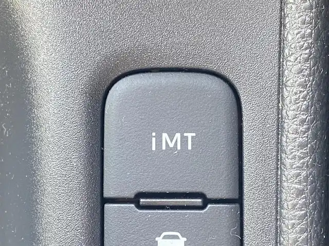 トヨタ ＧＲヤリス RC 熊本県 2023(令5)年 1.2万km スーパーホワイトⅡ 社外オーディオ/・AUX/USB/アイドリングストップ/横滑り防止機能/革巻きステアリング/・ステアリングリモコン/オートライト/・LEDライト/・フォグランプ/・ヘッドライトレベライザー/電動格納ミラー/・ウィンカーミラー/ETC/純正フロアマット/純正アルミホイール/リモコンキー/・スペアキー2本（板キー）