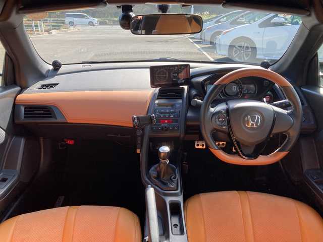 ホンダ Ｓ６６０ β 佐賀県 2017(平29)年 2.6万km プレミアムミスティックナイトパール 6MT/無限ハードトップ/純正ディスプレイオーディオ/バックカメラ/ETC/ドライブレコーダー/ステアリングリモコン/Clazzioシートカバー/プッシュスタート/スマートキー/LEDヘッドライト/Moduloアルミホイール/社外マフラー