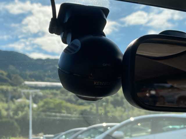 ホンダ Ｓ６６０ β 佐賀県 2017(平29)年 2.6万km プレミアムミスティックナイトパール 6MT/無限ハードトップ/純正ディスプレイオーディオ/バックカメラ/ETC/ドライブレコーダー/ステアリングリモコン/Clazzioシートカバー/プッシュスタート/スマートキー/LEDヘッドライト/Moduloアルミホイール/社外マフラー