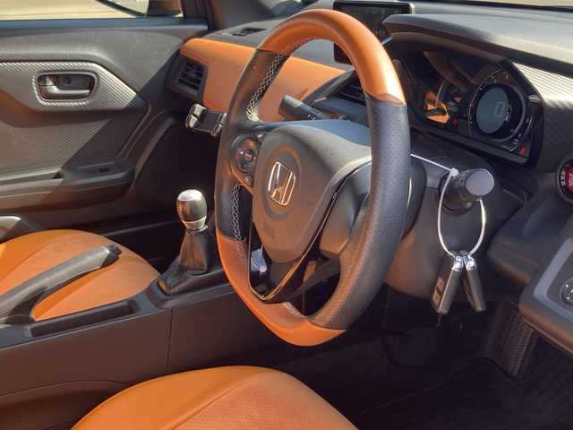 ホンダ Ｓ６６０ β 佐賀県 2017(平29)年 2.6万km プレミアムミスティックナイトパール 6MT/無限ハードトップ/純正ディスプレイオーディオ/バックカメラ/ETC/ドライブレコーダー/ステアリングリモコン/Clazzioシートカバー/プッシュスタート/スマートキー/LEDヘッドライト/Moduloアルミホイール/社外マフラー