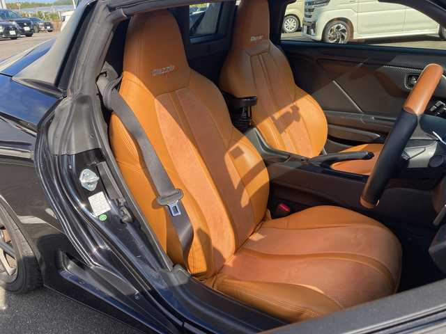 ホンダ Ｓ６６０ β 佐賀県 2017(平29)年 2.6万km プレミアムミスティックナイトパール 6MT/無限ハードトップ/純正ディスプレイオーディオ/バックカメラ/ETC/ドライブレコーダー/ステアリングリモコン/Clazzioシートカバー/プッシュスタート/スマートキー/LEDヘッドライト/Moduloアルミホイール/社外マフラー