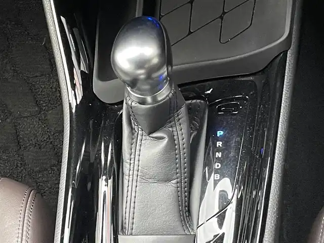 トヨタ Ｃ－ＨＲ G LEDエディション 佐賀県 2018(平30)年 13.3万km ブラックマイカ フルモデリスタ/トヨタセーフティセンス/・プリクラッシュセーフティ/・レーダークルーズコントロール/・レーンディパーチャーアラート/・オートマチックハイビーム/クリアランスソナー/ブラインドスポットモニター/純正9型ナビ/・バックカメラ/・フルセグTV/BT/CD/DVD/ハーフレザーシート/シートヒーター/純正18インチAW/LEDヘッドライト/フォグランプ/オートライト/ETC/社外ドラレコ/電動パーキングスイッチ/GPSレーダー探知機/トノカバー/スペアキー×1/取扱説明書/保証書