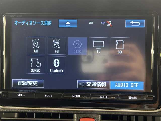 トヨタ ヴォクシー ハイブリッド ZS 愛知県 2017(平29)年 5.8万km ブラック 純正９インチナビ　/（AM/FM/CD・DVD再生/SD/Bluetooth/フルセグTV)/トヨタセーフティセンス　/　　プリクラッシュセーフティ/　　レーンディパーチャーアラート/　　オートマチックハイビーム/ビルトインＥＴＣ　/片側パワースライドドア　/シートヒーター　/バックカメラ　/クルーズコントロール　/ＵＳＢ接続　/車線逸脱警報　/純正フロアマット