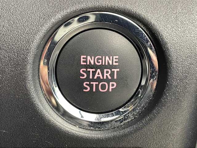 トヨタ ヴォクシー ZS 煌Ⅱ 鹿児島県 2020(令2)年 4.6万km ブラック 純正10インチSDナビ/（Bluetooth/フルセグTV/FM/AM/CD/DVD）/純正フリップダウンモニター/バックカメラ/両側パワースライドドア/社外前後ドライブレコーダー/ビルトインETC/オートライト/オートマチックハイビーム/LEDヘッドライト/前後コーナーセンサー/純正フロアマット/ドアバイザー/クルーズコントロール/スマートキー/プッシュスタート