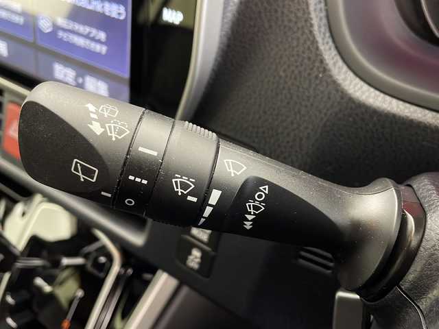 トヨタ ヴォクシー ZS 煌Ⅱ 鹿児島県 2020(令2)年 4.6万km ブラック 純正10インチSDナビ/（Bluetooth/フルセグTV/FM/AM/CD/DVD）/純正フリップダウンモニター/バックカメラ/両側パワースライドドア/社外前後ドライブレコーダー/ビルトインETC/オートライト/オートマチックハイビーム/LEDヘッドライト/前後コーナーセンサー/純正フロアマット/ドアバイザー/クルーズコントロール/スマートキー/プッシュスタート