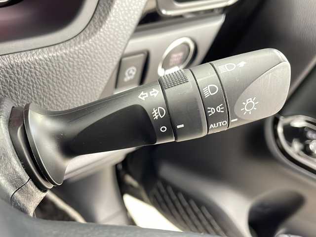 トヨタ ヴォクシー ZS 煌Ⅱ 鹿児島県 2020(令2)年 4.6万km ブラック 純正10インチSDナビ/（Bluetooth/フルセグTV/FM/AM/CD/DVD）/純正フリップダウンモニター/バックカメラ/両側パワースライドドア/社外前後ドライブレコーダー/ビルトインETC/オートライト/オートマチックハイビーム/LEDヘッドライト/前後コーナーセンサー/純正フロアマット/ドアバイザー/クルーズコントロール/スマートキー/プッシュスタート