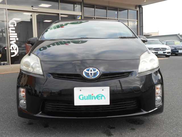 トヨタ プリウス S 栃木県 2011(平23)年 13.8万km ブラック ソーラーパネル付ムーンルーフ/ソーラーベンチレーションシステム/社外ディスプレイオーディオ(FH-9400DVS)/        (Bluetooth/DVD・CD再生/USB)/バックカメラ/デジタルインナーミラー/純正17インチアルミ+ノーマルタイヤ車内積込/　　　　　　　　　　　　( 215/45R17)/LEDヘッドライト/LEDフォグランプ/オートライト/ビルトインETC/プッシュスタート/スマートキー/ステアリングスイッチ/ALLオートパワーウインド/フロアマット/ドアバイザー/サイドカーテンエアバッグ/Wエアバッグ/ABS/新車保証書/取扱説明書