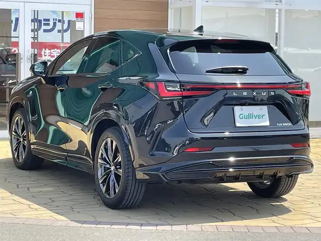 レクサス ＮＸ 350h Fスポーツ 宮崎県 2023(令5)年 1.7万km グラファイトブラックガラスフレーク ワンオーナー/BSM/HUD/純正14インチナビ/フルセグTV Bluetooth/全周囲カメラ/レーダークルーズコントロール/パドルシフト/衝突軽減ブレーキ/レザーシート/両前席パワーシート/パワーバックドア/ビルトインETC/純正20インチアルミホイール/フォグランプ