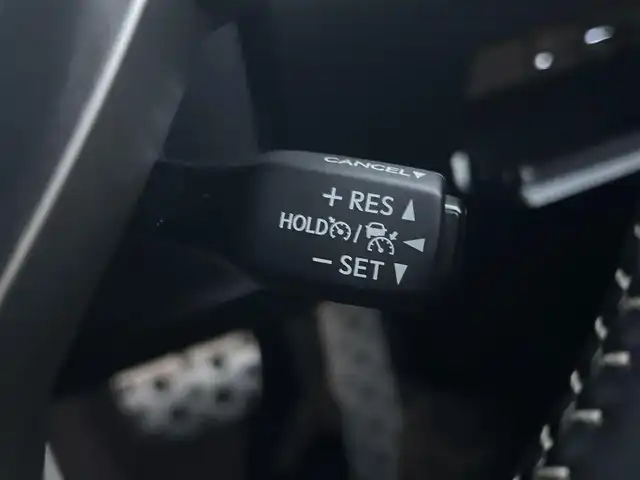 レクサス ＲＸ 200t Fスポーツ 広島県 2017(平29)年 6.1万km ソニッククォーツ 禁煙車/ステアリングヒーター/パドルシフト/純正メーカーナビ/(BT/DVD/AUX/SD/USB)/純正20インチAW/フルセグテレビ/アラウンドビューモニター/追従機能付きクルーズコントロール/レーンキープアシスト/クリアランスソナー/ブラインドスポットモニター/プリクラッシュ/走行３モード切替(Eco、Normal、Sports)/EVモード走行/プッシュスタート/電動リアゲート/メモリ付きパワーシート/シートヒーター(全席)/シートベンチレーション(D＋N)/オートライト/オートマチックハイビーム/純正LEDヘッドライト/ビルトインETC2.0