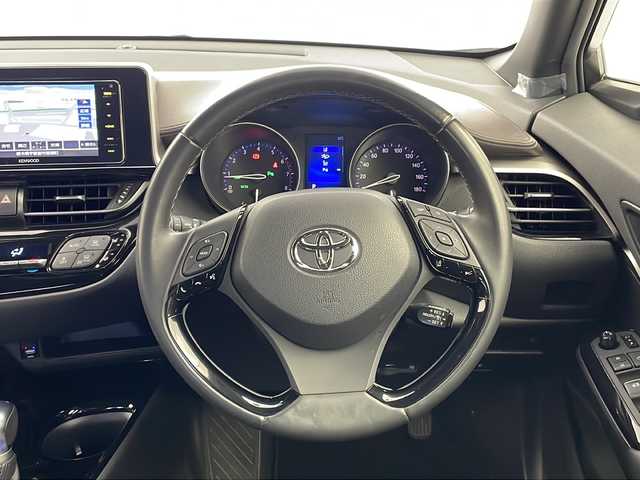 トヨタ Ｃ－ＨＲ G－T 栃木県 2017(平29)年 8.1万km メタルストリームM 社外ナビ / 【AM/FM/CD/DVD/SD/USB/BT】/バックカメラ/プリクラッシュセーフティ/ブラインドスポットモニター/クリアランスソナー/LDA操舵支援/モデリスタエアロ/前席シートヒーター/フロントワイパーデアイサー/オートブレーキホールド/横滑り防止装置/純正フロアマット/純正ドアバイザー/スペアキー１本