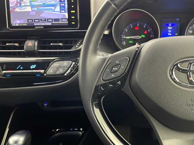 トヨタ Ｃ－ＨＲ G－T 栃木県 2017(平29)年 8.1万km メタルストリームM 社外ナビ / 【AM/FM/CD/DVD/SD/USB/BT】/バックカメラ/プリクラッシュセーフティ/ブラインドスポットモニター/クリアランスソナー/LDA操舵支援/モデリスタエアロ/前席シートヒーター/フロントワイパーデアイサー/オートブレーキホールド/横滑り防止装置/純正フロアマット/純正ドアバイザー/スペアキー１本
