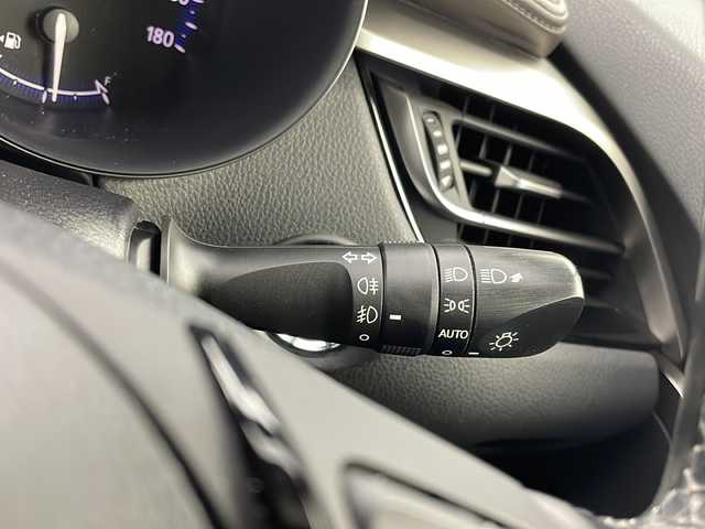 トヨタ Ｃ－ＨＲ G－T 栃木県 2017(平29)年 8.1万km メタルストリームM 社外ナビ / 【AM/FM/CD/DVD/SD/USB/BT】/バックカメラ/プリクラッシュセーフティ/ブラインドスポットモニター/クリアランスソナー/LDA操舵支援/モデリスタエアロ/前席シートヒーター/フロントワイパーデアイサー/オートブレーキホールド/横滑り防止装置/純正フロアマット/純正ドアバイザー/スペアキー１本