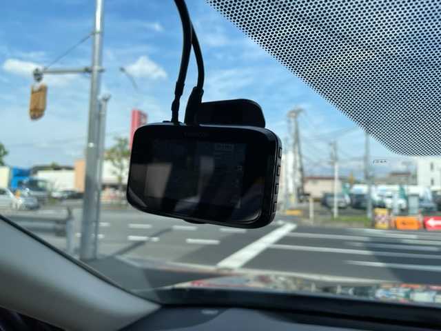 日産 ティアナ XV 東京都 2015(平27)年 10.9万km ウォーターフォールブルー サンルーフ/純正ナビ/・CD/DVD/USB/Bluetooth/フルセグTV/全方位カメラ/レザーシート/前席パワーシート/前席シートヒーター/エアシート/N席オットマン/エマージェンシーブレーキ/クルーズコントロール/前後コーナーセンサー/前後ドライブレコーダー/ビルトインETC/プッシュEgスタート/ストップ/スマートキー×1/純正HIDヘッドライト/フォグランプ/ドアバイザー/純正フロアマット/取扱説明書/ナビ取扱説明書/新車時保証書