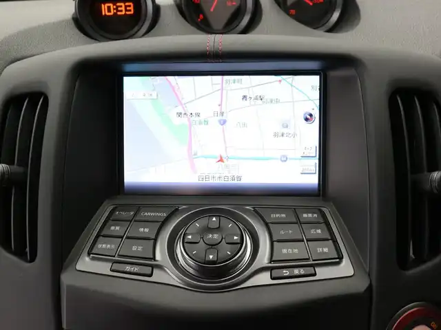 日産 フェアレディ Ｚ ニスモ 三重県 2021(令3)年 0.7万km ブリリアントホワイトパール カーウイングスナビゲーションシステム/・カーウイングス対応HDDナビ/・地デジTV/・DVD/CD/・BOSEサウンドシステム(8スピーカー)/・アクティブサウンドコントロール/・アクティブノイズコントロール/・ステアリングスイッチ/バックカメラ/「nismo」ロゴ入280km/hスケールアナログメーター/車両情報ディスプレイ/3連サブメーター/「nismo」ロゴ/レッドステッチ入RECARO製革/スエード調ファブリックコンビバケットシート/レッドステッチ入革/アルカンターラ巻コンビステアリングホイール/ステアリングスイッチ/MTシンクロレブコントロール/純正19インチRAYS製ブラック塗装アルミホイール/レッドアルミキャリパー対向ビストンブレーキ/リアビスカスLSD/VDC/TCS/専用チューニングコンピューター/YAMAHA製パフォーマンスダンパー/専用サスペンション/ブラック加飾HIDヘッドランプ/・オートライト/プッシュエンジンスタート/インテリジェントキー×2/新車時保証書/取扱説明書