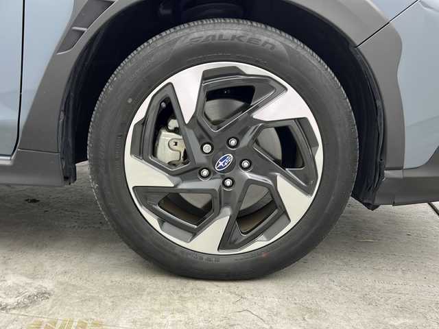 スバル クロストレック リミテッド 三重県 2023(令5)年 1.8万km 青 禁煙車/アイサイト コアテクノロジー/［プリクラッシュブレーキ/前側方プリクラッシュブレーキ/緊急時プリクラッシュステアリング/後退時ブレーキアシスト/AT誤発進抑制制御/ AT誤後進抑制制御/ツーリングアシスト/全車速追従機能付クルーズコントロール/定速クルーズコントロール/車線逸脱抑制/車線逸脱警報/ふらつき警報/先行車発進お知らせ機能/青信号お知らせ機能］/運転支援テクノロジー［スバルリヤビークルディテクション（後側方警戒支援システム）/エマージェンシーレーンキープアシスト/ドライバー異常時対応システム］/純正ナビ/ AppleCarPlay/AndroidAuto/フルセグTV/USB/デジタルマルチビューモニター/ETC/シートヒーター/パワーシート/ステアリングヒーター/パドルシフト/オートライト/LEDヘッドライト/ステアリングスイッチ/革巻きステアリング