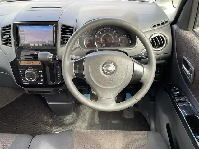 日産 ルークス ハイウェイスター ターボ 福岡県 2012(平24)年 4.1万km ブルーイッシュブラック (株)IDOMが運営する【じしゃロン八幡西店】の自社ローン専用車両になります。こちらは現金またはオートローンご利用時の価格です。自社ローンご希望の方は別途その旨お申付け下さい/純正ナビ　フルセグＴＶ　Ｂｌｕｅｔｏｏｔｈ　両側パワースライドドア　ＨＩＤヘッドライト　オートライト　フォグランプ　ＥＴＣ　プッシュスタート　スマートキー　純正フロアマット　ドアバイザー　ＣＤ　ＤＶＤ