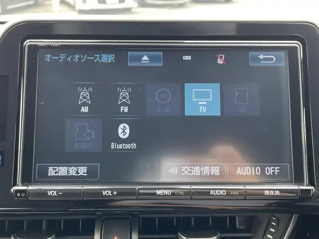トヨタ Ｃ－ＨＲ G LEDエディション 島根県 2018(平30)年 5.1万km ホワイトパールクリスタルシャイン トヨタセーフティセンス/純正エアロ/純正9インチナビ/CD/DVD/DTV/Bluetooth/バックカメラ/レーダークルーズコントロール/LEDオートライト/オートマチックハイビーム /LDA/プリクラッシュセーフティ/ハーフレザー調シート/シートヒーター /純正18インチアルミホイール/ビルトインETC/ドライブレコーダー/クリアランスソナー /BSM/ステアリングスイッチ