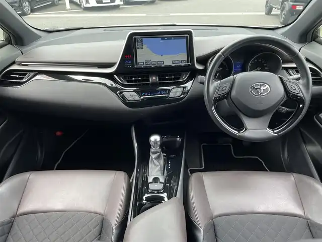 トヨタ Ｃ－ＨＲ G LEDエディション 島根県 2018(平30)年 5.1万km ホワイトパールクリスタルシャイン トヨタセーフティセンス/純正エアロ/純正9インチナビ/CD/DVD/DTV/Bluetooth/バックカメラ/レーダークルーズコントロール/LEDオートライト/オートマチックハイビーム /LDA/プリクラッシュセーフティ/ハーフレザー調シート/シートヒーター /純正18インチアルミホイール/ビルトインETC/ドライブレコーダー/クリアランスソナー /BSM/ステアリングスイッチ