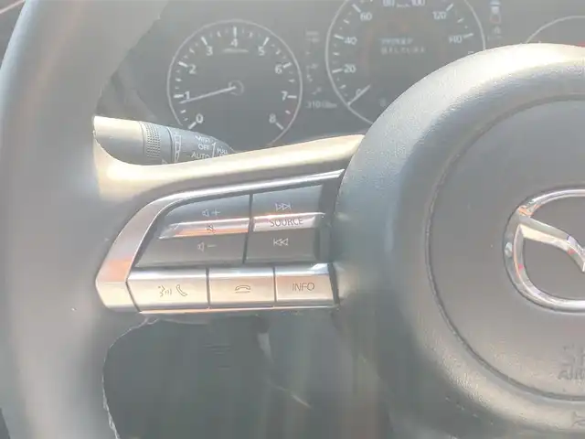 マツダ マツダ３セダン 15S ブラックトーンED 長崎県 2022(令4)年 3.1万km ソウルレッドクリスタルM 衝突被害軽減ブレーキ/メーカーOPナビ/・Bluetooth接続/・フルセグTV/・DVD再生/・HDMI接続/全方位カメラ・バックカメラ/ETC/レーダークルーズコントロール/レーンキープアシスト/電子パーキング/オートホールド機能/LEDオートヘッドライト/オートマチックハイビーム/MTモード付AT/パドルシフト/アイドリングストップ/コーナーセンサー/横すべり防止装置/革巻きステアリング/ISOFIX