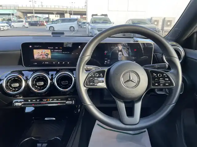 メルセデス・ベンツ Ａ１８０ 石川県 2019(平31)年 3.9万km ポーラホワイト 純正メモリーナビ/フルセグTV/バックカメラ/LEDヘッドライト/ETC/スマートキー/プッシュスタート/レーダーセーフティP/レーダークルーズコントロール/純正アルミホイール/ドライブレコーダー/保証書