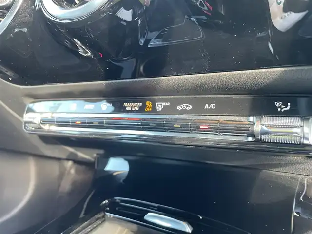 メルセデス・ベンツ Ａ１８０ 石川県 2019(平31)年 3.9万km ポーラホワイト 純正メモリーナビ/フルセグTV/バックカメラ/LEDヘッドライト/ETC/スマートキー/プッシュスタート/レーダーセーフティP/レーダークルーズコントロール/純正アルミホイール/ドライブレコーダー/保証書