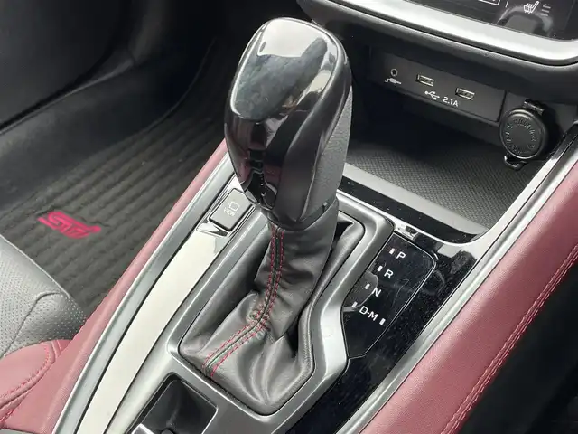 スバル レヴォーグ 1．8STIスポーツ EX 島根県 2020(令2)年 3.1万km 青 登録時走行距離30477km/保証書/4WD/純正大型センターインフォメーションディスプレイ/・ナビ/・フルセグTV/・Bluetooth/・AppleCarPlay/・AndroidAuto/・AM/FM/アイサイト/・プリクラッシュブレーキアシスト/・踏み間違い防止アシスト/・前方衝突防止支援システム/・後側方衝突防止支援システム/・ビークルダイナミクスコントロール/・レーンキープアシスト/・車間自動制御システム/・オートスピードコントロール装置/ターボ/バック、サイド、フロントカメラ/レザーシート/前席パワーシート/全席シートヒーター/コーナーセンサー/パドルシフト/ETC/デジタルインナーミラー/純正ドライブレコーダー/LEDヘッドライト/純正18インチアルミホイール