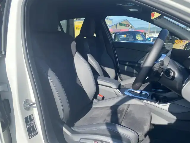 ＢＭＷ ＢＭＷ １２０ｄ Mスポーツ 福岡県 2025(令7)年 0.1万km アルピンホワイトⅢ ・アダプティブクルーズコントロール/・純正ナビ/BT/USB/carplay/・全方位カメラ/・黒革シート/シートヒーター/・ETC/・純正18AW/・保証書/・取扱説明書/・スペアキー