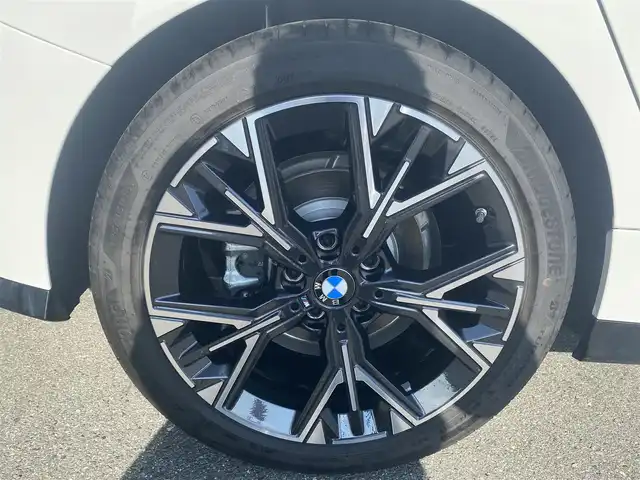 ＢＭＷ ＢＭＷ １２０ｄ Mスポーツ 福岡県 2025(令7)年 0.1万km アルピンホワイトⅢ ・アダプティブクルーズコントロール/・純正ナビ/BT/USB/carplay/・全方位カメラ/・黒革シート/シートヒーター/・ETC/・純正18AW/・保証書/・取扱説明書/・スペアキー