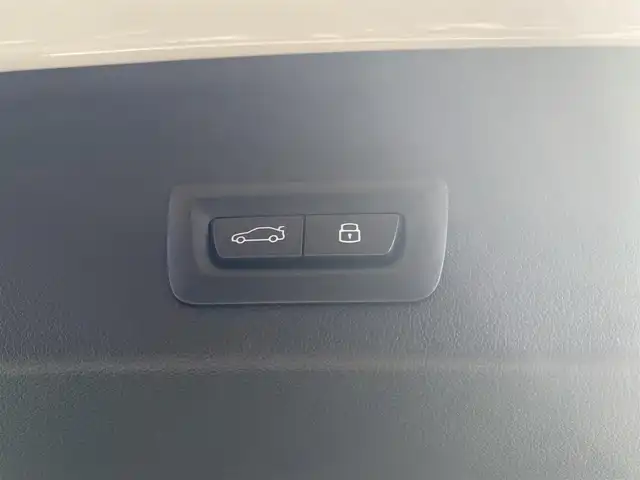 ＢＭＷ ＢＭＷ １２０ｄ Mスポーツ 福岡県 2025(令7)年 0.1万km アルピンホワイトⅢ ・アダプティブクルーズコントロール/・純正ナビ/BT/USB/carplay/・全方位カメラ/・黒革シート/シートヒーター/・ETC/・純正18AW/・保証書/・取扱説明書/・スペアキー