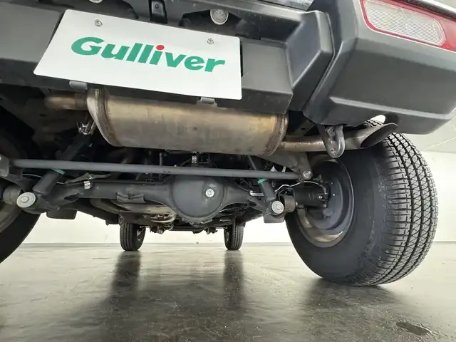 スズキ ジムニー シエラ JC 三重県 2018(平30)年 2万km ブルーイッシュブラックパール3 ガソリン/パートタイム4WD/フロア4AT/純正 8インチナビ AVIC-RLS901/（CD/DVD/MSV/SD/FM/AM/DTV/Bluetooth/iPod/USB/AUX）/バックカメラ/ドライブレコーダー 前後（デジタルミラー内蔵）/ETC/安全/・デュアルセンサーブレーキサポート/・車線逸脱警報機能/・ふらつき警報機能/・標識認識機能/・ハイビームアシスト/・トラクションコントロールシステム/・ヒルディセントコントロール/など/装備/・デジタルインナーミラー（ドラレコ一体型）/・純正シートカバー/・クルーズコントロール/・シートヒーター/・オートエアコン/・ステアリングスイッチ/・オートライト/・LEDヘッドランプ/・フロントフォグランプ/・プッシュスタート/・電動格納ドアミラー/・純正15inAW/・背面スペアタイヤ/・DC→AC電源インバータ/・スマートキーx1/など